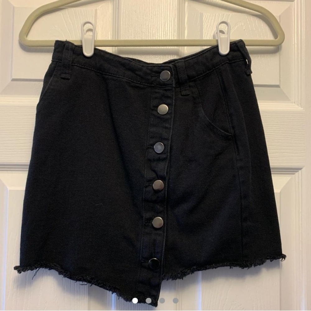 Forever 21 black denim skirt